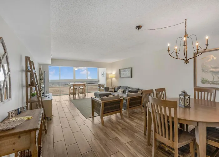 Apartment Edgewater West 65 By Collection *