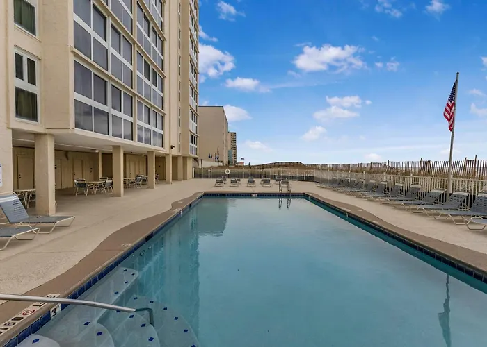 Apartment Edgewater West 65 By Collection *