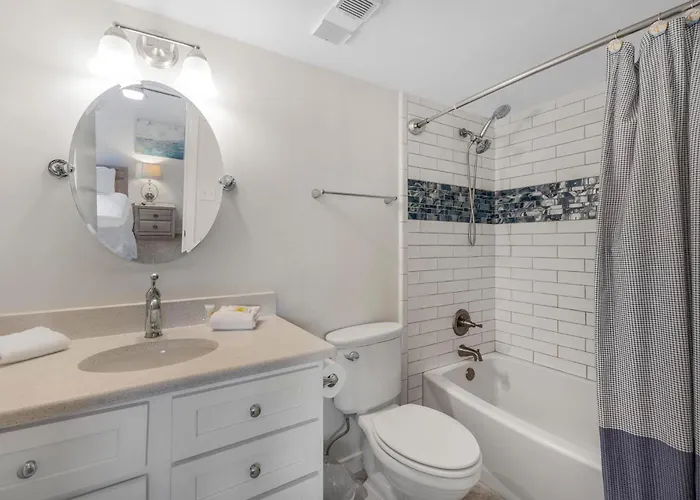 Apartment Edgewater West 65 By Collection *