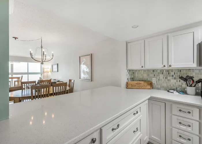 Apartment Edgewater West 65 By Collection