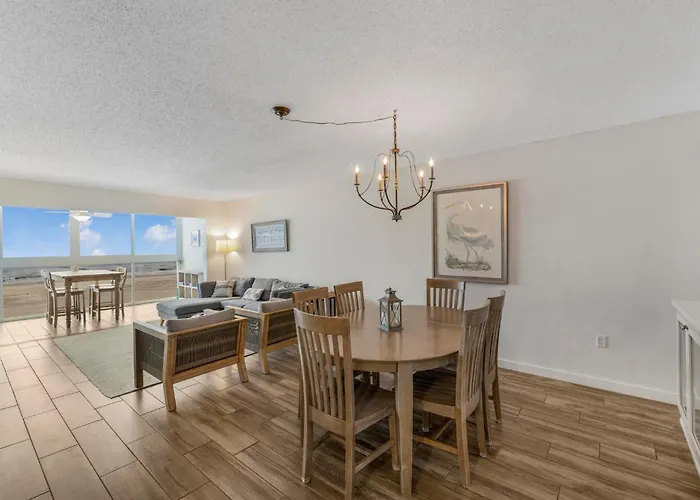 Apartment Edgewater West 65 By Collection *