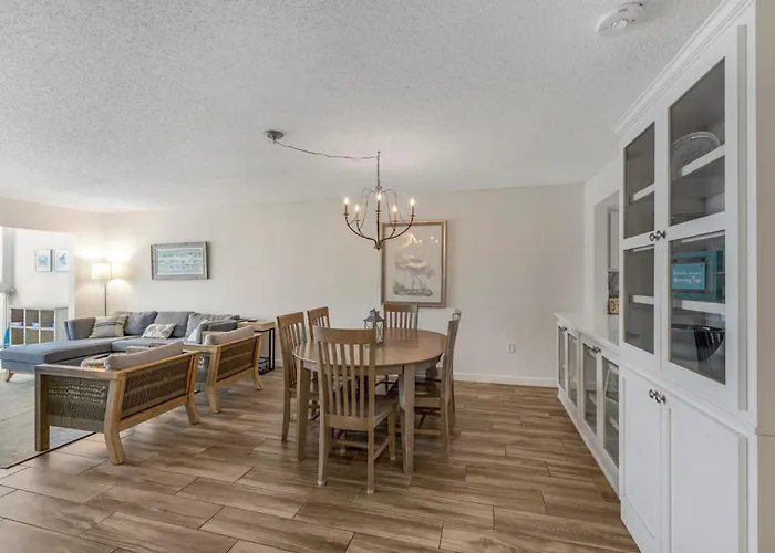 Apartment Edgewater West 65 By Collection
