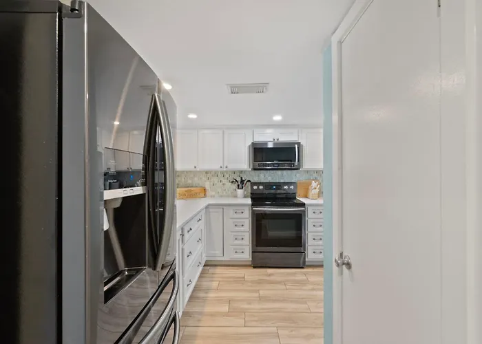 Edgewater West 65 By Collection Apartment